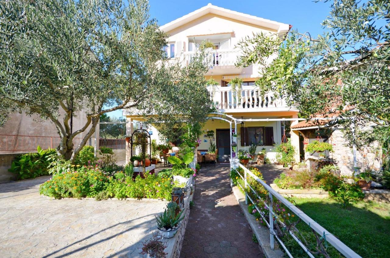 Apartment Gordan Murter Luaran gambar